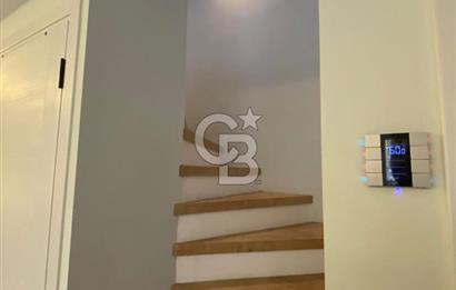 Karaburun Hasseki Mahallesi’nde Deniz Manzaralı 3+1 Satılık Villa 