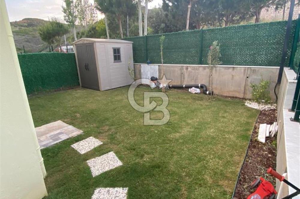Karaburun Hasseki Mahallesi’nde Deniz Manzaralı 3+1 Satılık Villa 