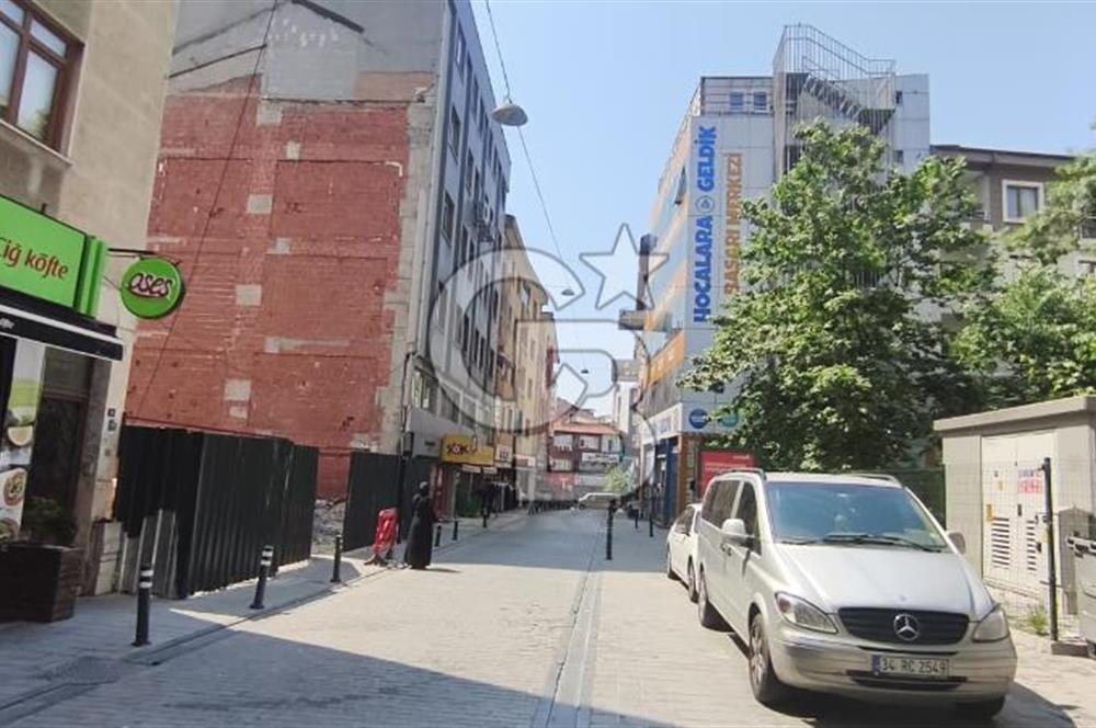 ÜMRANİYE ATATÜRK MAHALLESİ'NDE SATILIK 275m2 YATIRIMLIK DÜKKAN