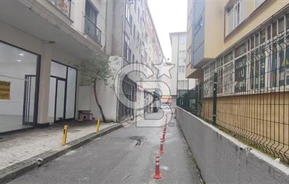 ÜMRANİYE ATATÜRK MAHALLESİ'NDE SATILIK 275m2 YATIRIMLIK DÜKKAN