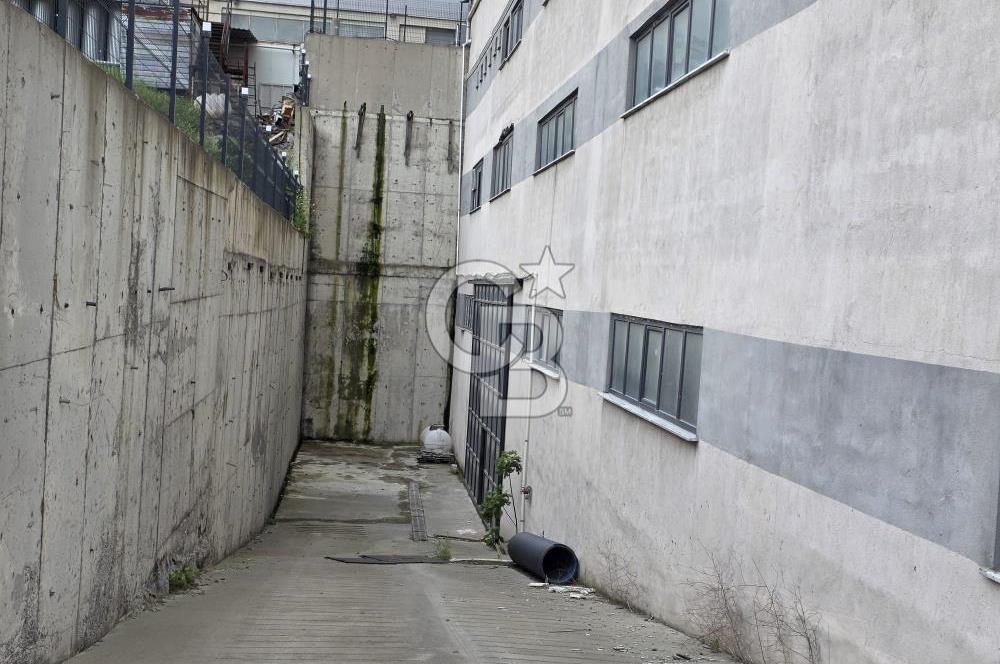 Hadımköy Ömerli Kiralık 2.300 M2 Depo