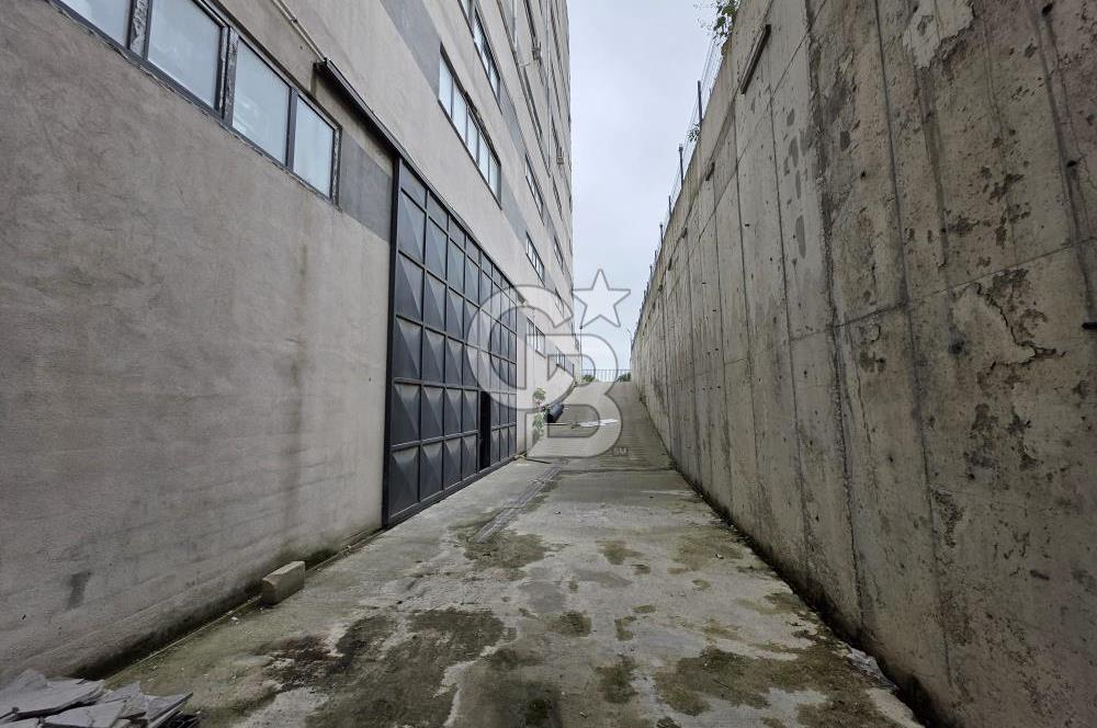 Hadımköy Ömerli Kiralık 2.300 M2 Depo