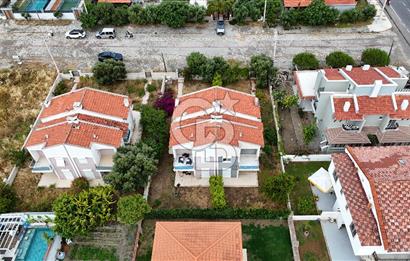 ÇİFTLİKKÖY'DE HARİKA KONUMDA SATILIK 596 M2 İMARLI ARSA