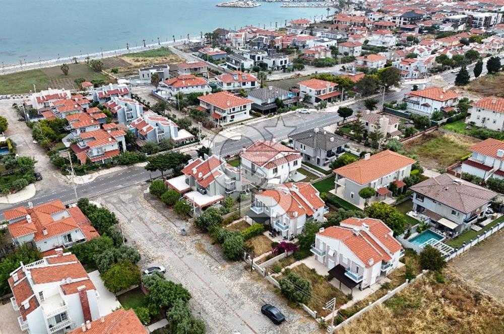 ÇİFTLİKKÖY'DE HARİKA KONUMDA SATILIK 596 M2 İMARLI ARSA