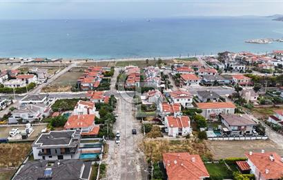 ÇİFTLİKKÖY'DE HARİKA KONUMDA SATILIK 596 M2 İMARLI ARSA