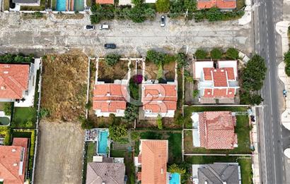 ÇİFTLİKKÖY'DE HARİKA KONUMDA SATILIK 596 M2 İMARLI ARSA