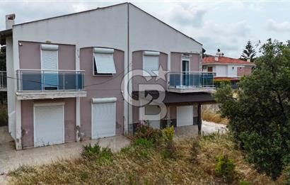 ÇİFTLİKKÖY'DE HARİKA KONUMDA SATILIK 596 M2 İMARLI ARSA