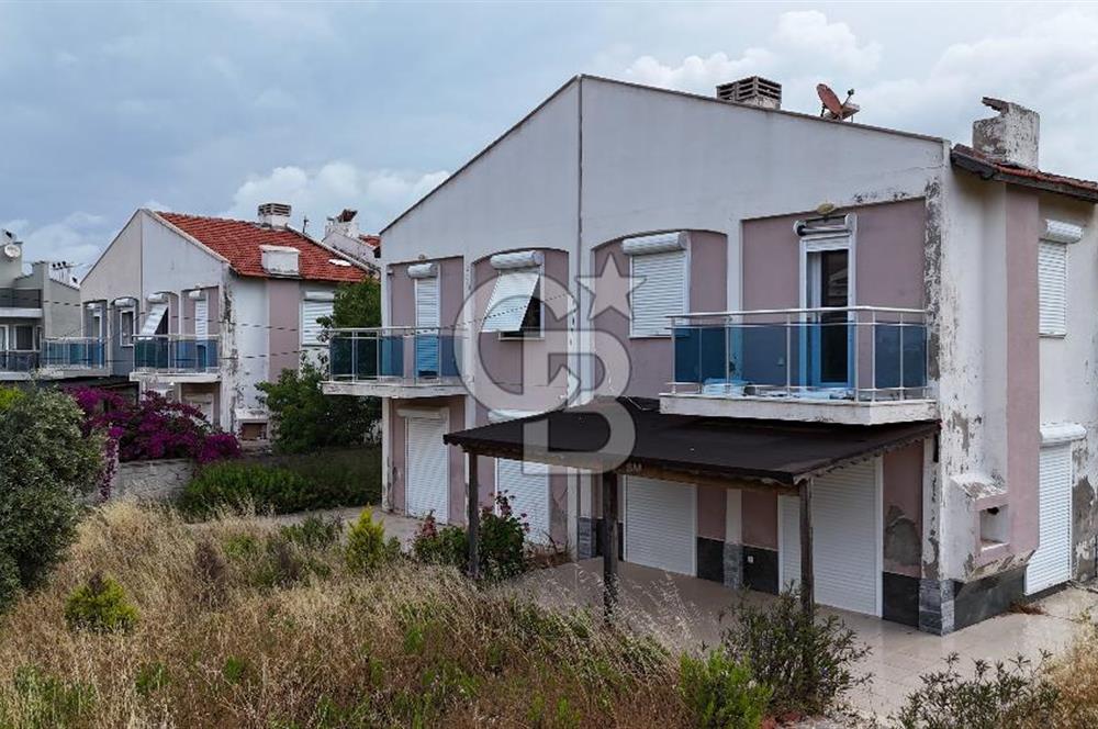 ÇİFTLİKKÖY'DE HARİKA KONUMDA SATILIK 596 M2 İMARLI ARSA