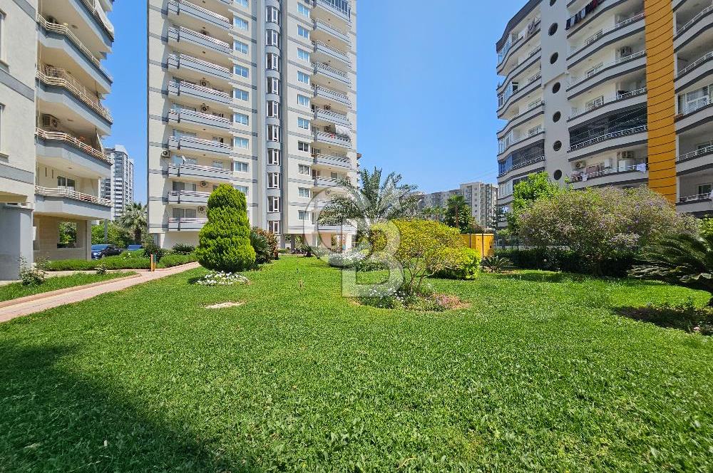 Mezitli Merkez Mah. Site İçerisinde Satılık 4+1 Daire