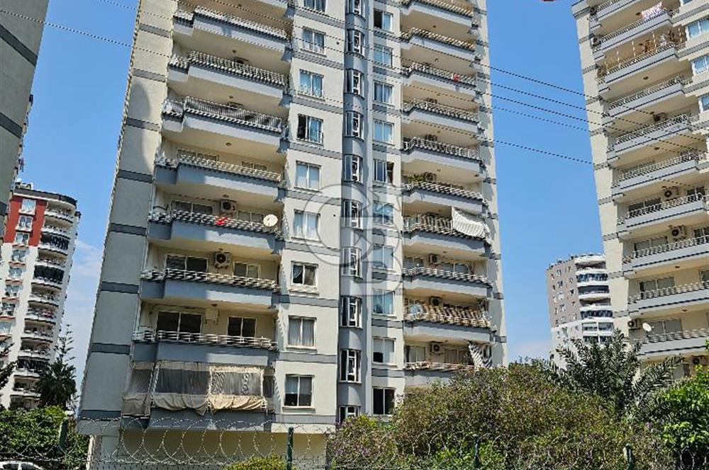 Mezitli Merkez Mah. Site İçerisinde Satılık 4+1 Daire
