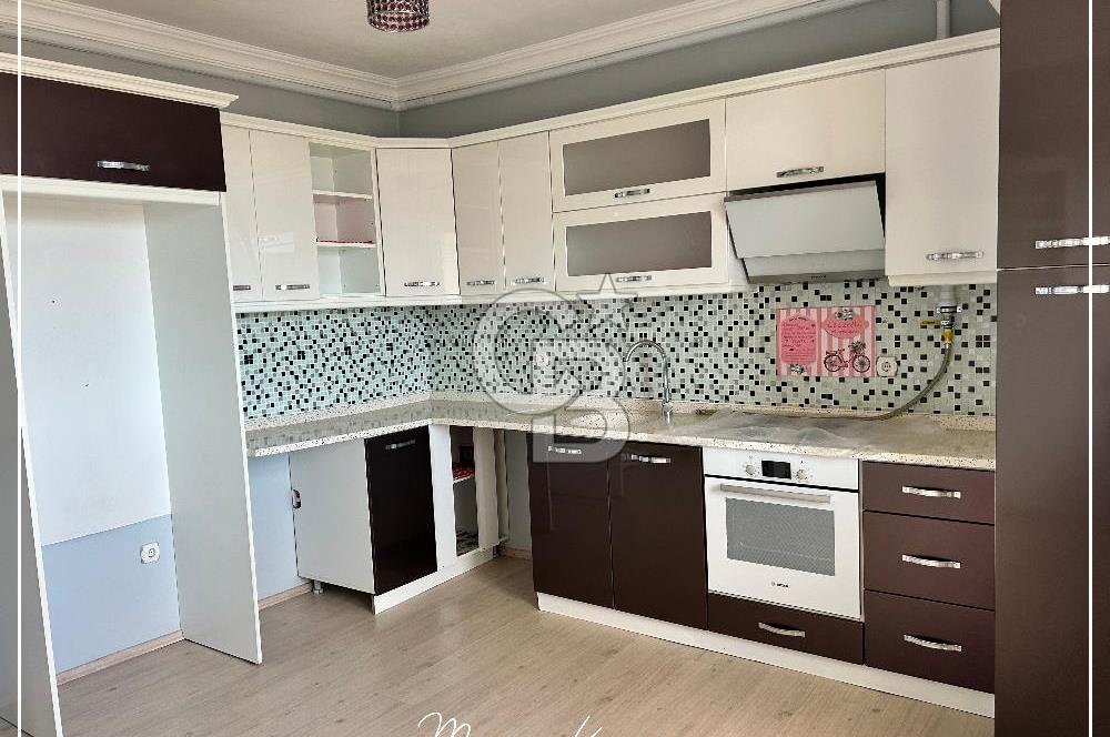 KAYMAKLI'DA KİRALIK DENİZ MANZARALI FERAH 3+1 DAİRE
