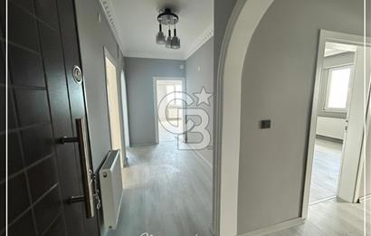 KAYMAKLI'DA KİRALIK DENİZ MANZARALI FERAH 3+1 DAİRE