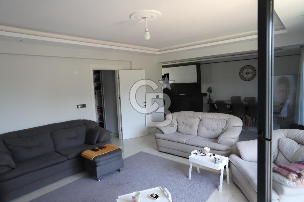 KARAPINAR'DA PRESTİJLİ SİTE İÇERİSİNDE 210 m² TRİPLEKS VİLLA