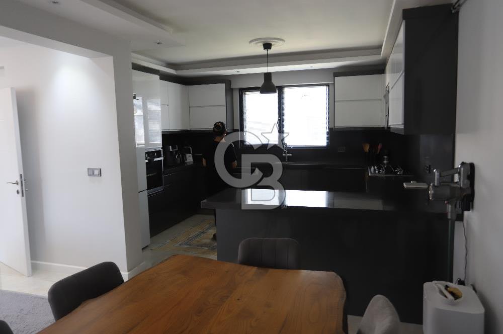 KARAPINAR'DA PRESTİJLİ SİTE İÇERİSİNDE 210 m² TRİPLEKS VİLLA
