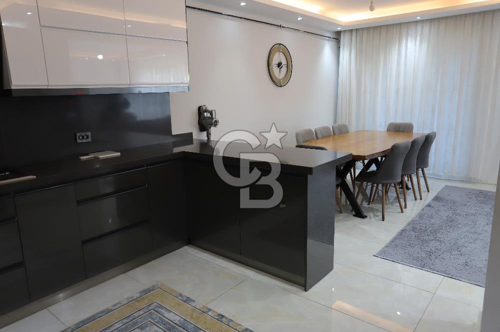 KARAPINAR'DA PRESTİJLİ SİTE İÇERİSİNDE 210 m² TRİPLEKS VİLLA