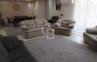 KARAPINAR'DA PRESTİJLİ SİTE İÇERİSİNDE 210 m² TRİPLEKS VİLLA