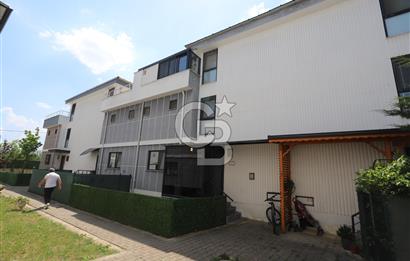 KARAPINAR'DA PRESTİJLİ SİTE İÇERİSİNDE 210 m² TRİPLEKS VİLLA