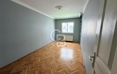 KARŞIYAKA BAHÇELİEVLER'DE 3+1 KİRALIK DAİRE
