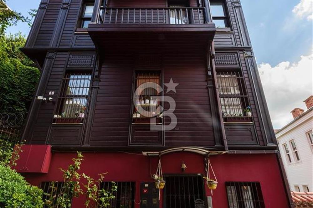 Ezine O.S.B'de Harika Konumlu Satılık 15.400 m² 2 Parsel Arsa