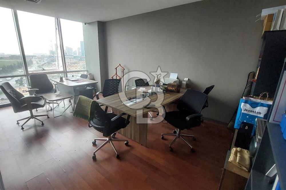 İstoç Mahmutbey Satılık 2+1 Ofis Katı - Yatırımlık