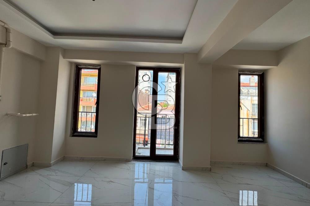 Çanakkale Cevat Paşa'da Kordona yakın 1+1 deniz manzaralı kiralık  işyeri / daire