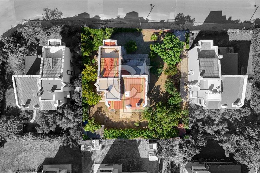 Villakentte Muhteşem Konumlu Satılık Triplex Villa