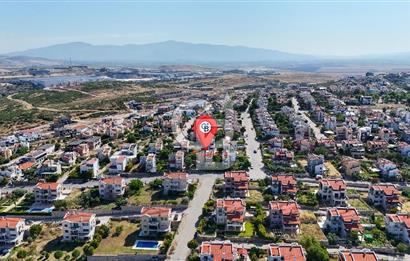 Villakentte Muhteşem Konumlu Satılık Triplex Villa