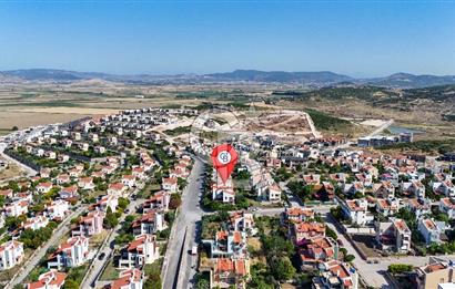Villakentte Muhteşem Konumlu Satılık Triplex Villa