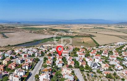 Villakentte Muhteşem Konumlu Satılık Triplex Villa