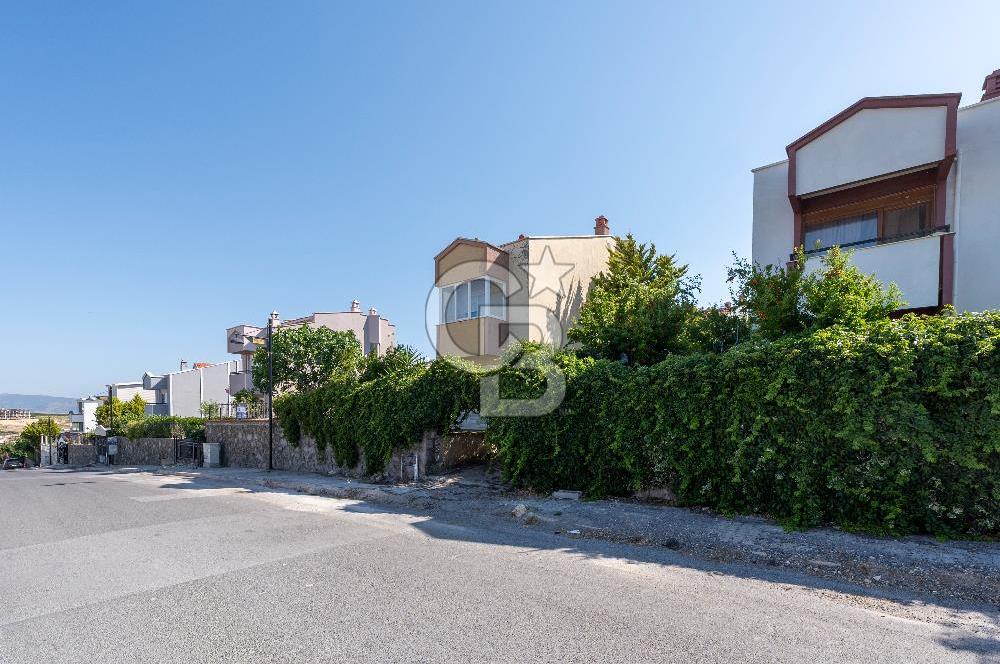 Villakentte Muhteşem Konumlu Satılık Triplex Villa