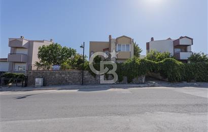 Villakentte Muhteşem Konumlu Satılık Triplex Villa