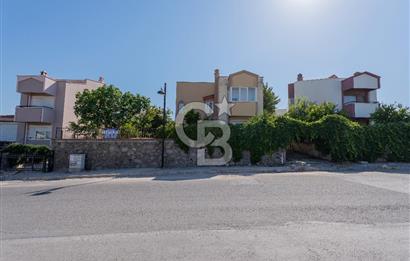 Villakentte Muhteşem Konumlu Satılık Triplex Villa