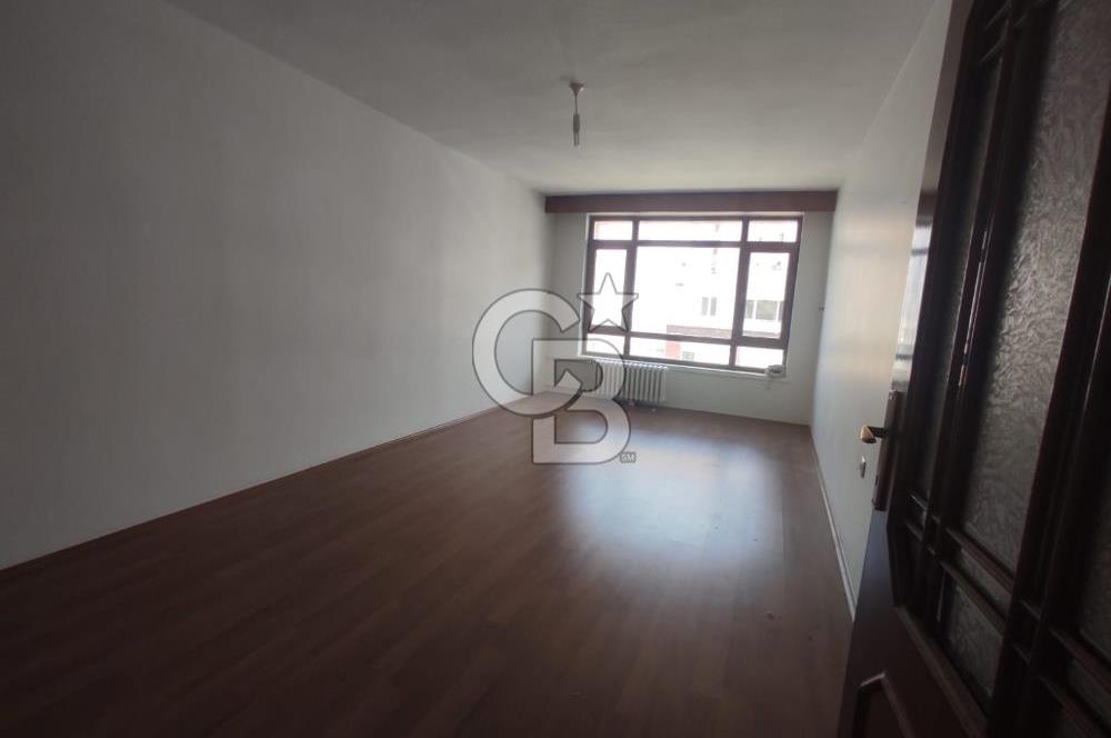 ÇANKAYA NERGİZ SOKAK'TA EN ÜST KAT 4+1 KİRALIK DAİRE