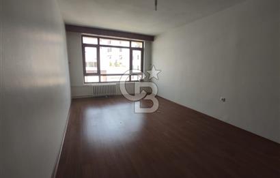 ÇANKAYA NERGİZ SOKAK'TA EN ÜST KAT 4+1 KİRALIK DAİRE