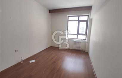 ÇANKAYA NERGİZ SOKAK'TA EN ÜST KAT 4+1 KİRALIK DAİRE