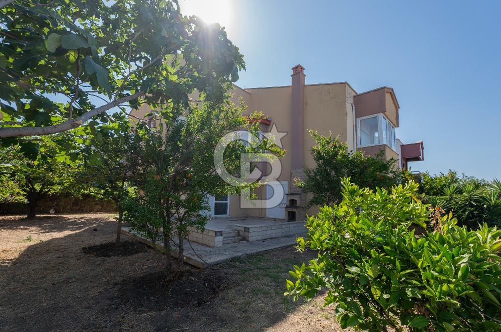 Villakentte Muhteşem Konumlu Satılık Triplex Villa