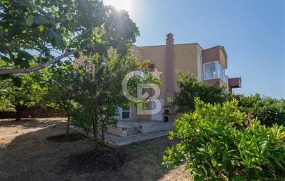 Villakentte Muhteşem Konumlu Satılık Triplex Villa