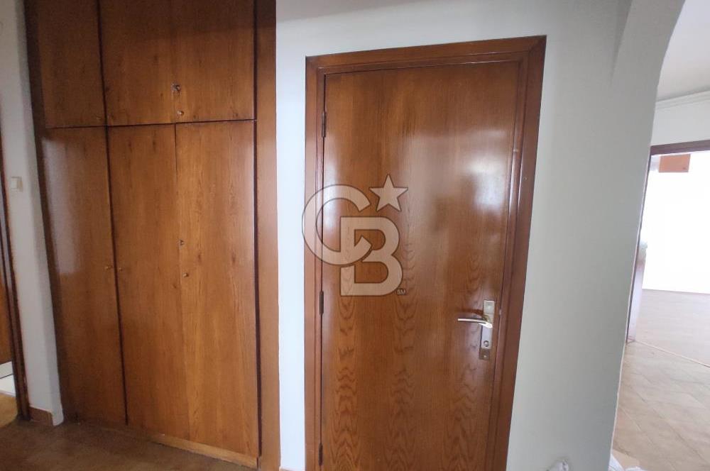 ÇANKAYA NERGİZ SOKAK'TA EN ÜST KAT 4+1 KİRALIK DAİRE