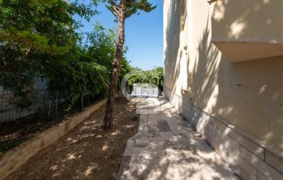 Villakentte Muhteşem Konumlu Satılık Triplex Villa