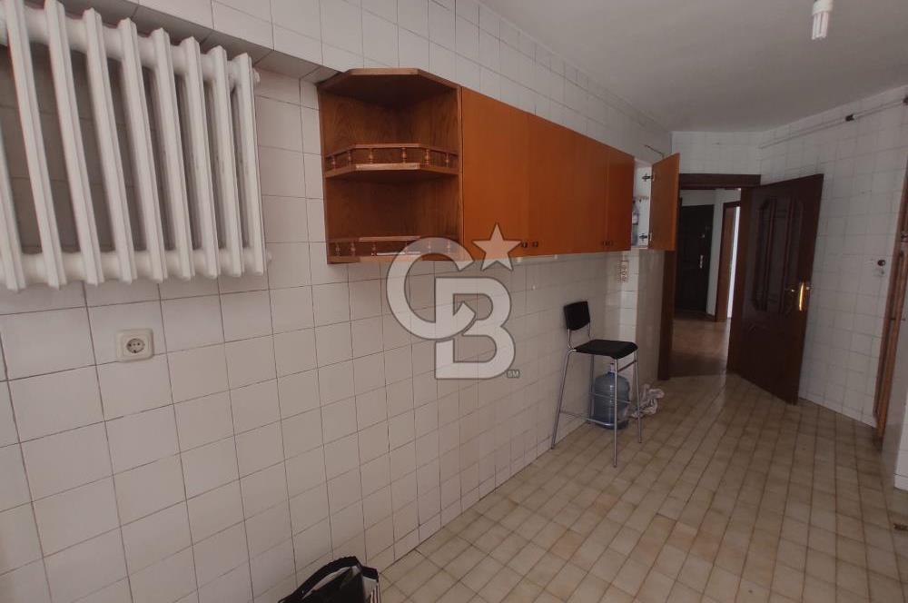 ÇANKAYA NERGİZ SOKAK'TA EN ÜST KAT 4+1 KİRALIK DAİRE