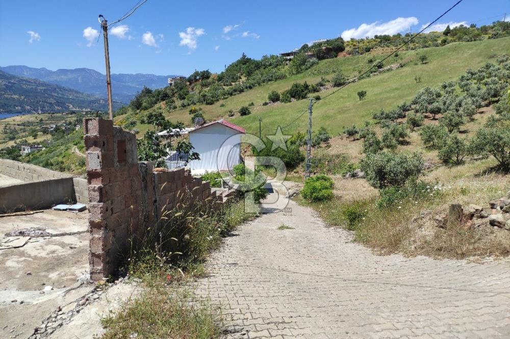 COLDWELL'DEN KIZILSEKİ'DE NATAMAM EVİ İLE SATILIK TARLA/BAHÇE
