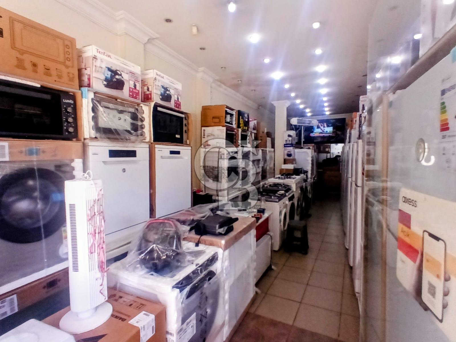 ÜSKÜDAR MERKEZ'DE DEVREN KİRALIK TİCARİ İŞLETME
