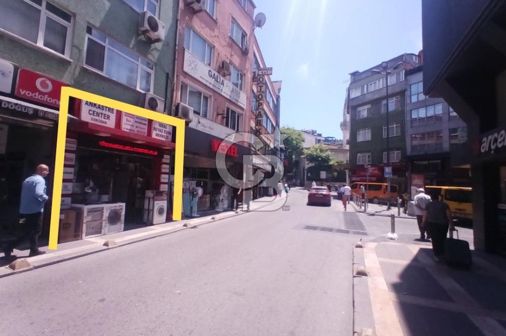 ÜSKÜDAR MERKEZ'DE DEVREN KİRALIK TİCARİ İŞLETME