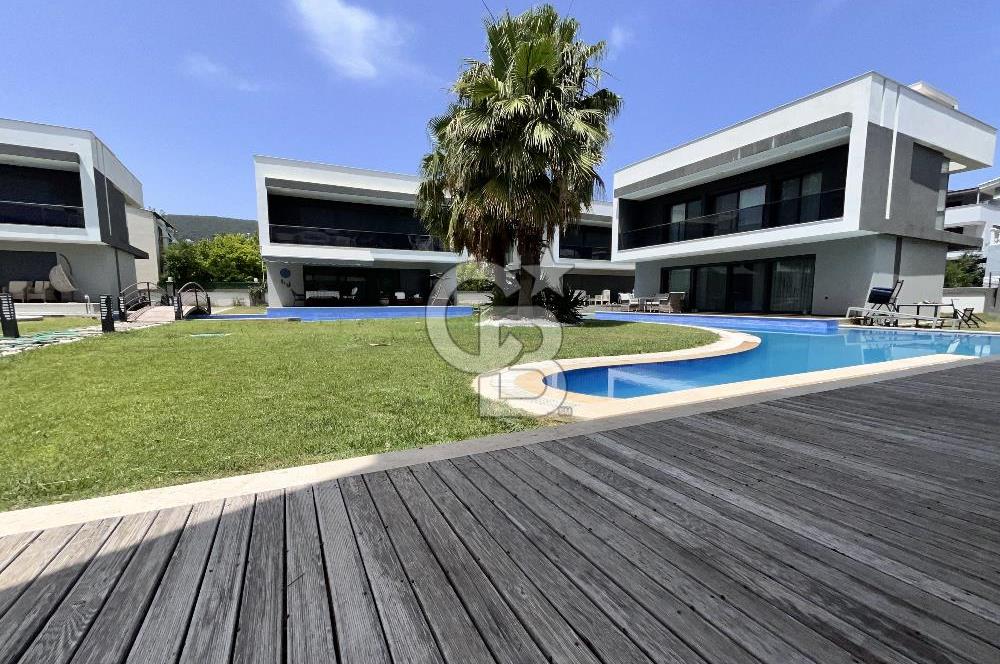 URLA ÇEŞMEALTI 3+1 SATILIK VİLLA