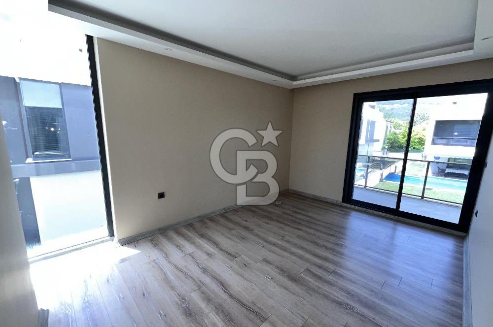 URLA ÇEŞMEALTI 3+1 SATILIK VİLLA