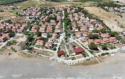 Akarca'da  Mavi Bayraklı Özel Plajlı Prestijli Yaşam