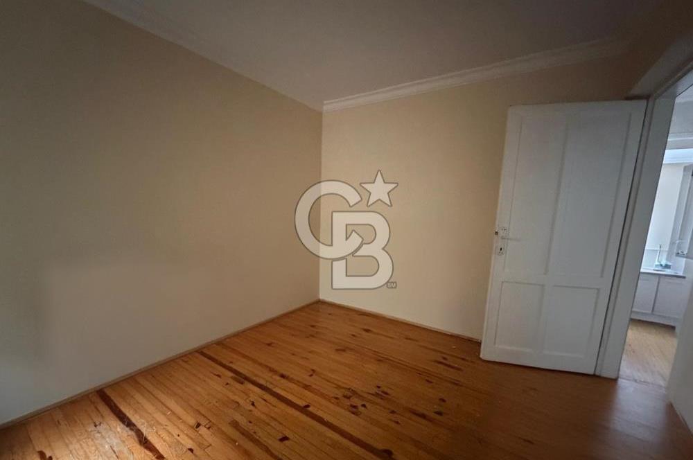 CB SMYRNA'DAN TAHSİN YAZICIDA 3+1 DENİZ MANZARALI SATILIK DAİRE