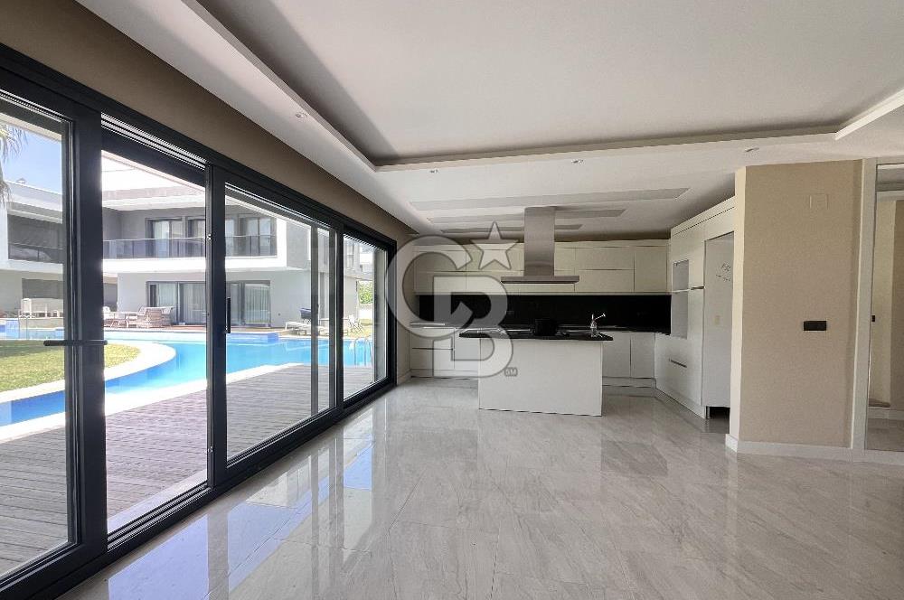URLA ÇEŞMEALTI 3+1 SATILIK VİLLA
