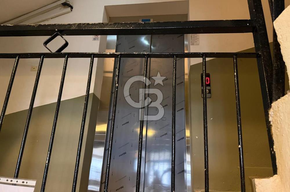 CB SMYRNA'DAN TAHSİN YAZICIDA 3+1 DENİZ MANZARALI SATILIK DAİRE