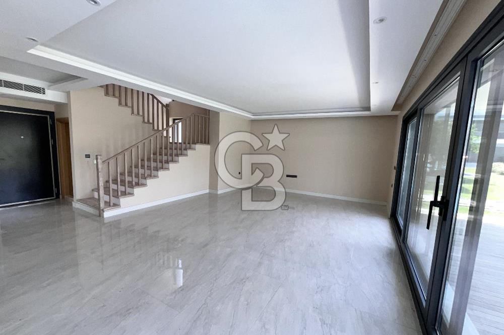 URLA ÇEŞMEALTI 3+1 SATILIK VİLLA